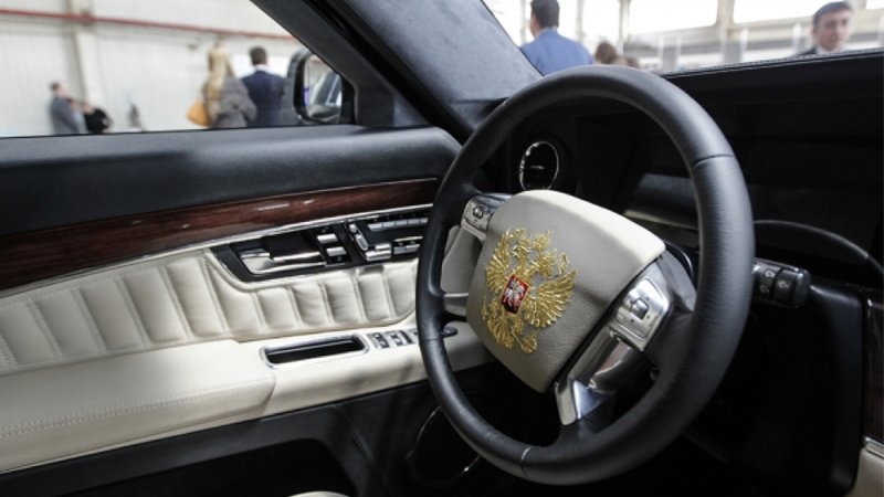 Illustration for article titled Russian President Vladimir Putin Is About To Get His Own Special Limo